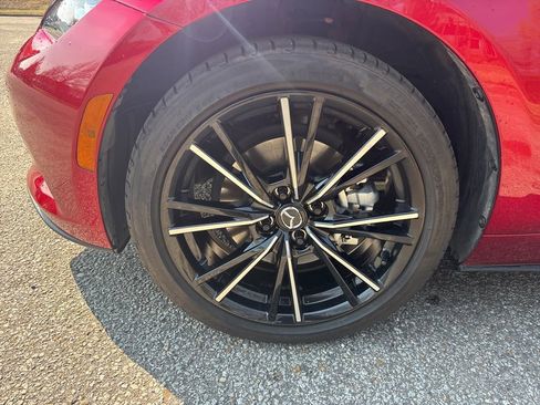 Used 2024 MAZDA MX-5 Miata Grand Touring w/ Weather Package image 9