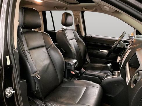 Used 2016 Jeep Compass High Altitude AWD/4WD image 8