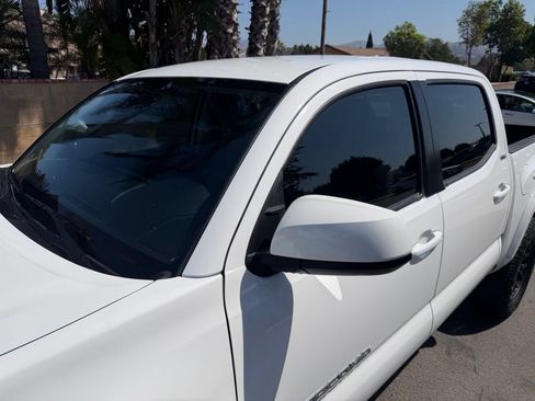 Used 2021 Toyota Tacoma SR5 RWD image 8