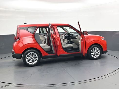 Used 2022 Kia Soul LX w/ Technology Package image 40