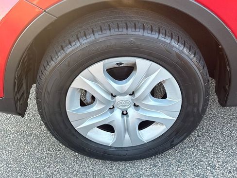 Used 2015 Toyota RAV4 LE image 36