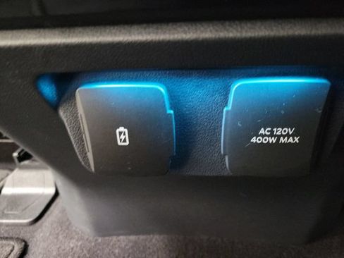 Used 2023 Ford F150 XLT AWD/4WD image 18