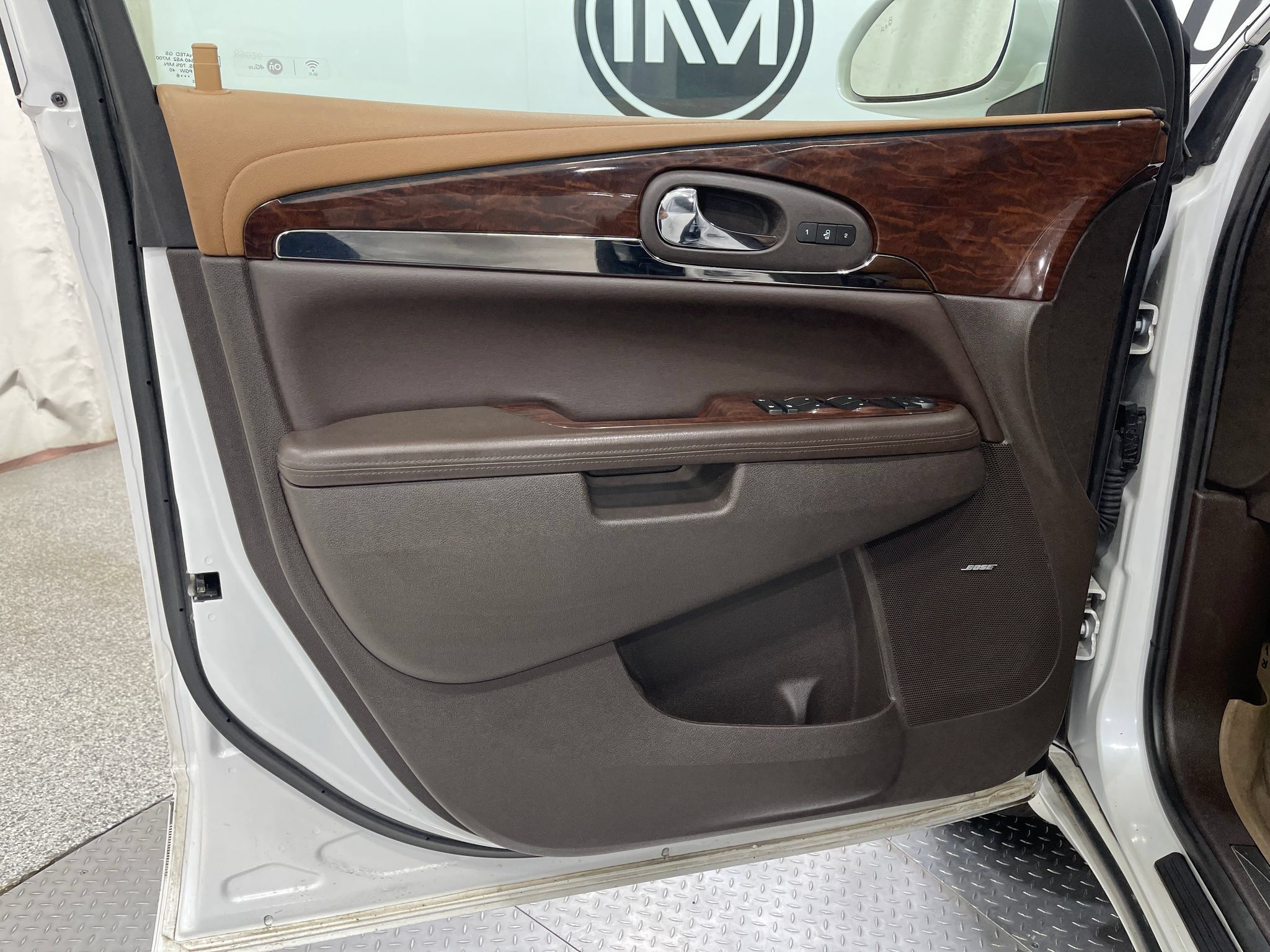 Used 2017 Buick Enclave Leather w/ Enclave Tuscan Edition FWD image 15
