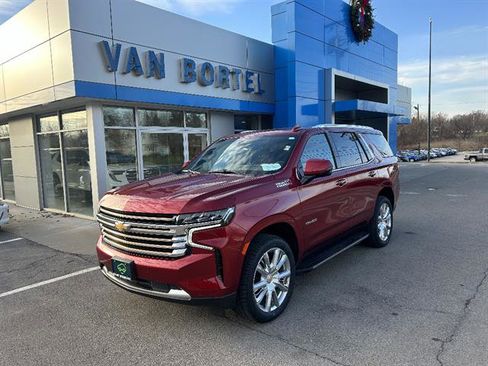 Certified 2024 Chevrolet Tahoe High Country image 1