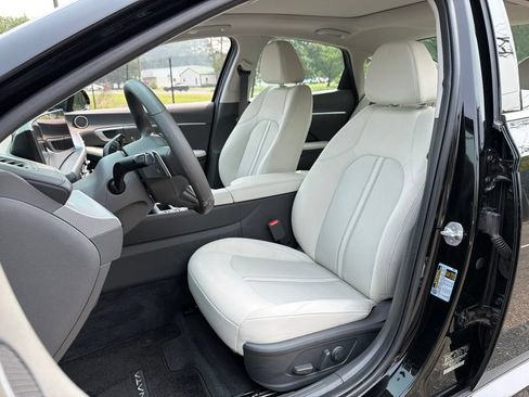 Certified 2024 Hyundai Sonata SEL w/ Convenience Package FWD image 18