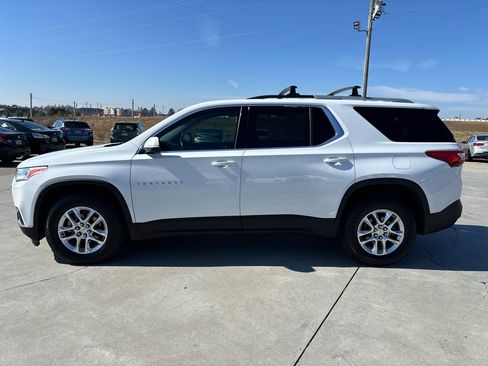 Used 2018 Chevrolet Traverse LT image 7