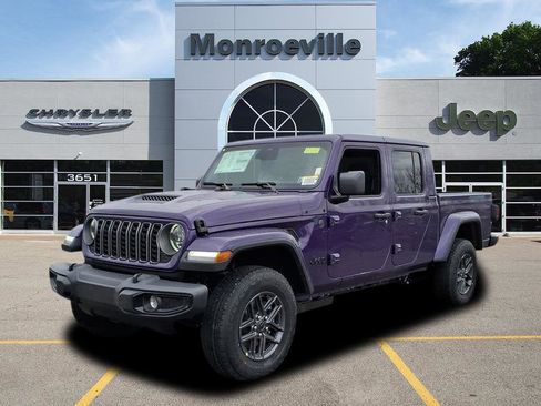 New 2026 Jeep Gladiator Sport AWD/4WD image 1