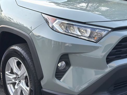 Used 2021 Toyota RAV4 XLE w/ Convenience Package AWD/4WD image 10