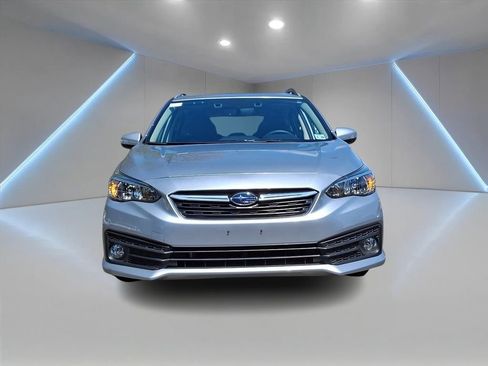 Used 2023 Subaru Impreza Premium image 2