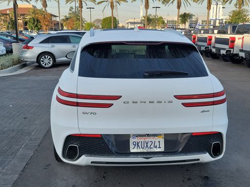 Certified 2024 Genesis GV70 2.5T w/ Advanced Package image 24