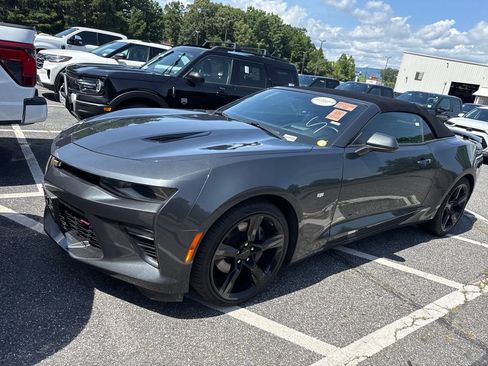 Used 2016 Chevrolet Camaro SS RWD image 19