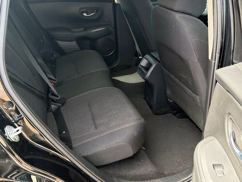 Used 2024 Honda HR-V LX image 6