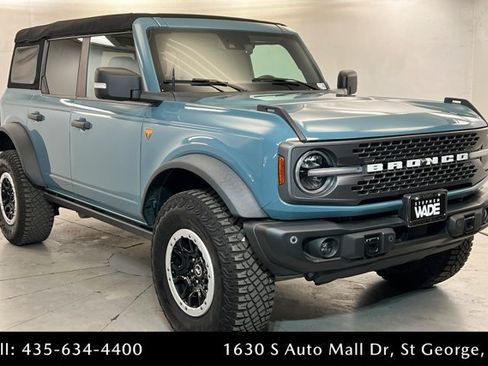 Used 2023 Ford Bronco Badlands w/ Sasquatch Package AWD/4WD image 7