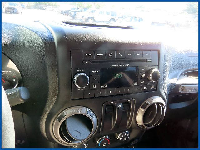 Used 2015 Jeep Wrangler Sport w/ Quick Order Package 24S AWD/4WD image 13