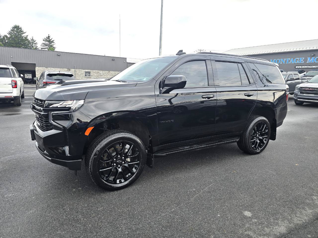 Used 2023 Chevrolet Tahoe RST AWD/4WD image 3