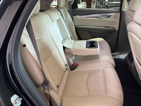 Used 2018 Cadillac XT5 Premium Luxury FWD image 26