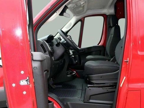 New 2025 RAM ProMaster 2500 w/ Quick Order Package 22G SLT image 7