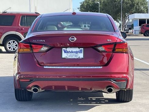 Used 2024 Nissan Altima 2.5 SL FWD image 5