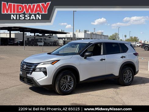 Used 2024 Nissan Rogue S image 1