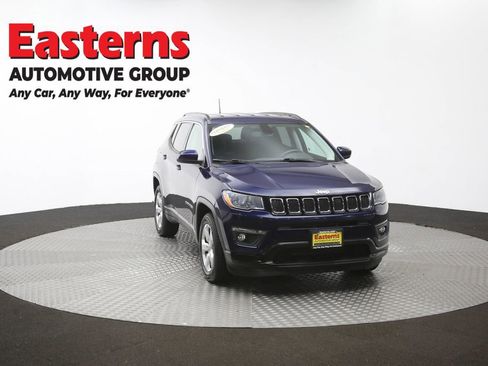 Used 2019 Jeep Compass Latitude FWD image 50