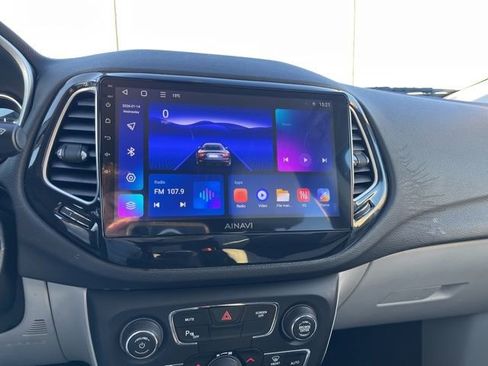 Used 2018 Jeep Compass Limited w/ Navigation Group AWD/4WD image 37