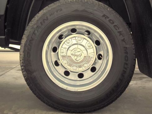 Used 2024 RAM 3500 Big Horn w/ Sport Appearance Package AWD/4WD image 13