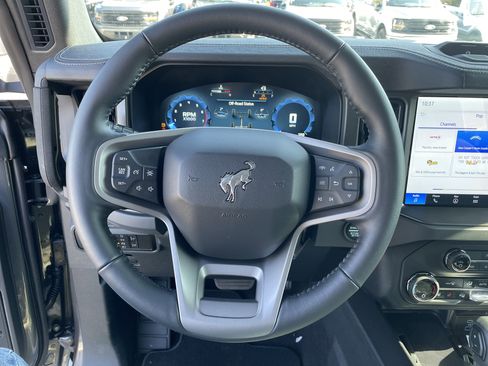 New 2025 Ford Bronco Badlands w/ Sasquatch Package image 17