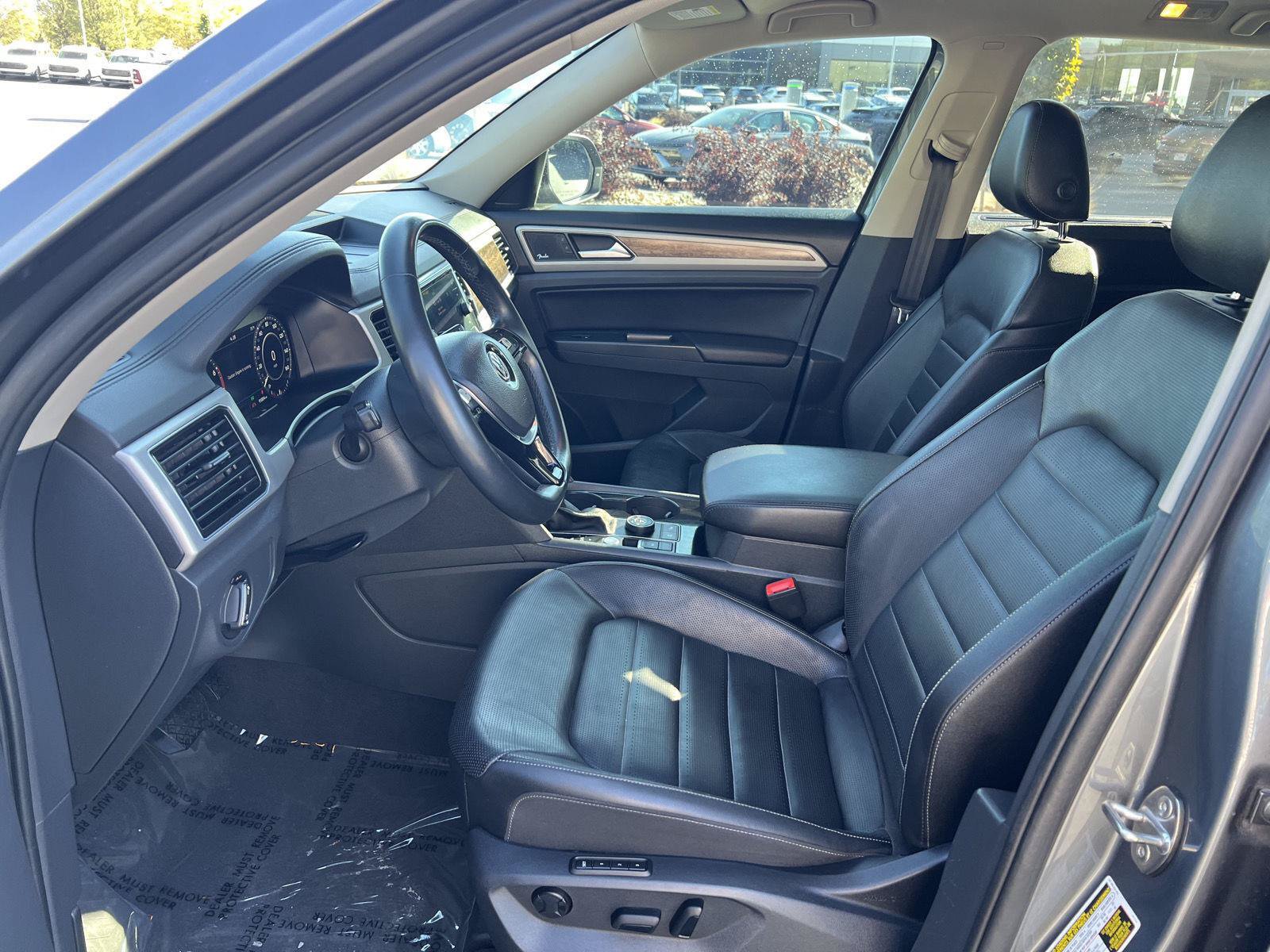 Used 2019 Volkswagen Atlas SEL Premium AWD/4WD image 28