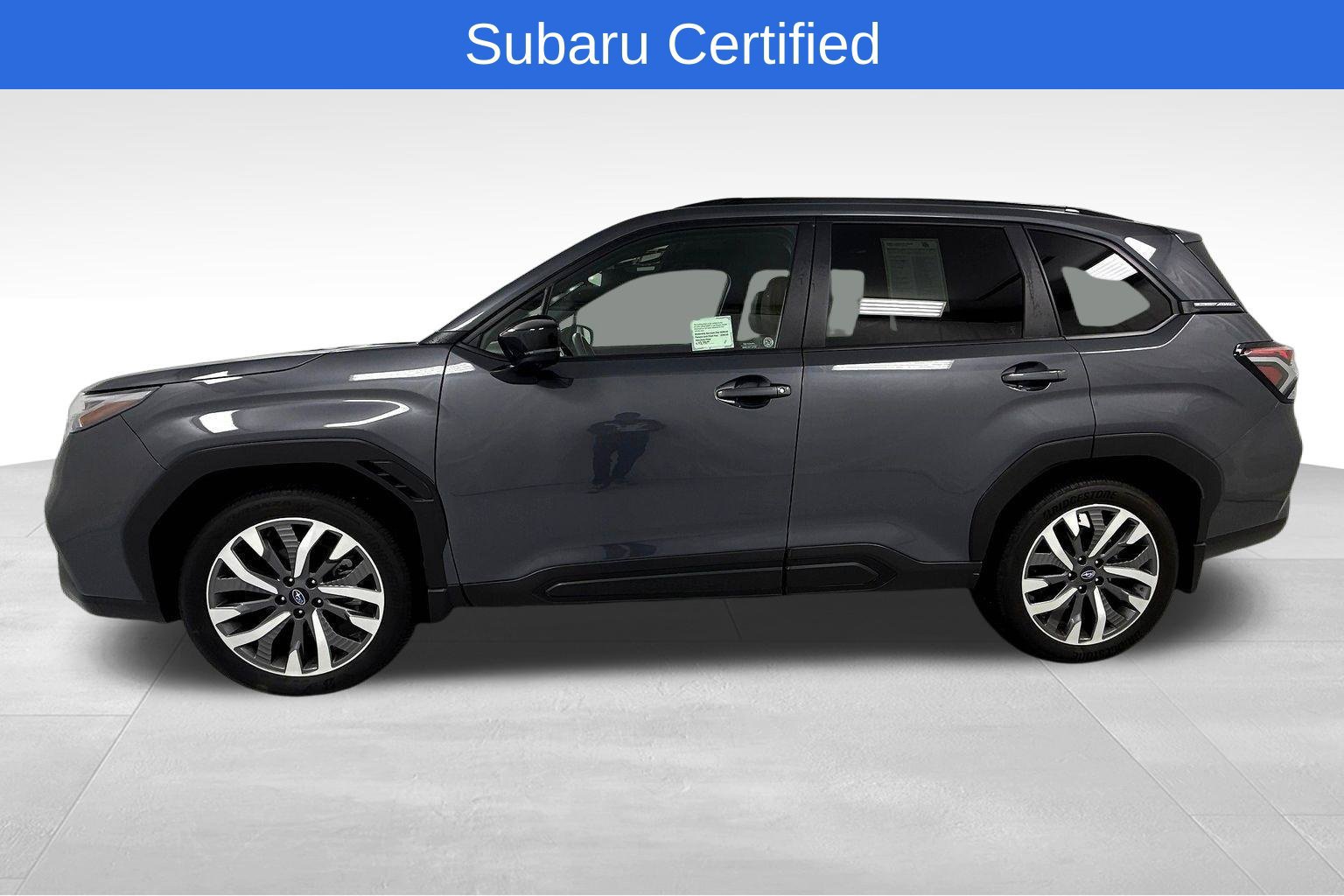 Certified 2025 Subaru Forester Touring AWD/4WD image 4