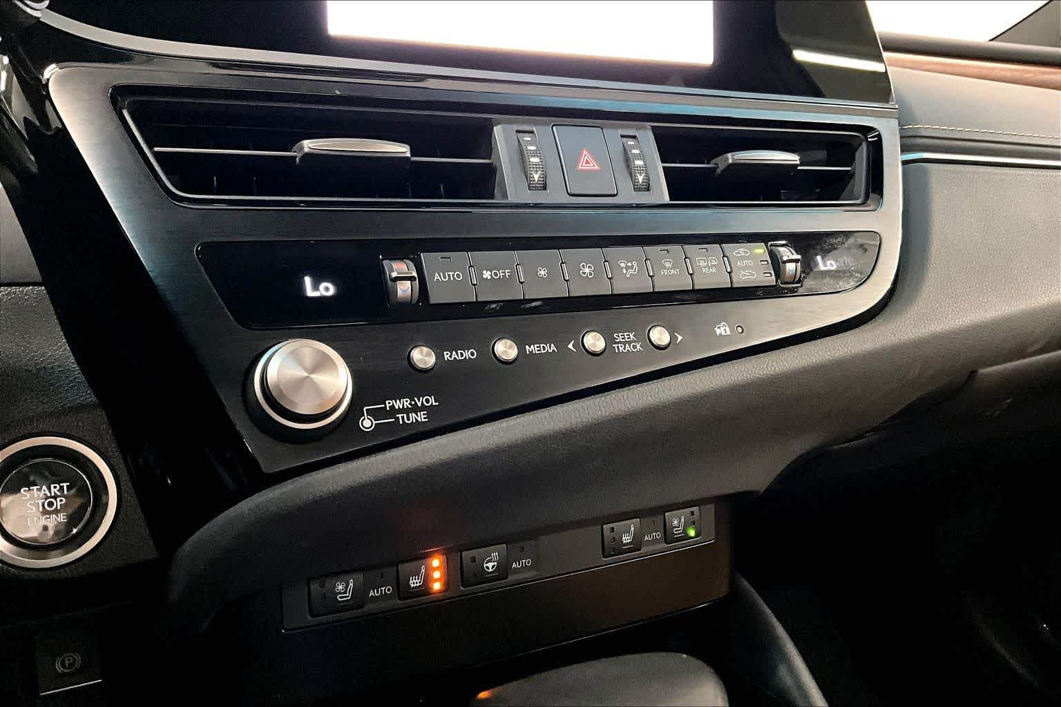 Used 2025 Lexus ES 350 w/ Premium Package FWD image 36