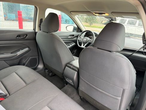 Used 2025 Nissan Altima 2.5 SV image 28