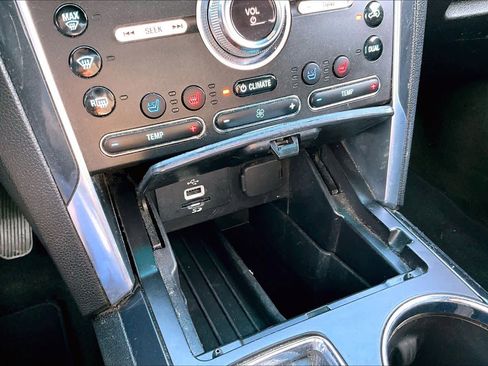 Used 2016 Ford Explorer Limited image 31