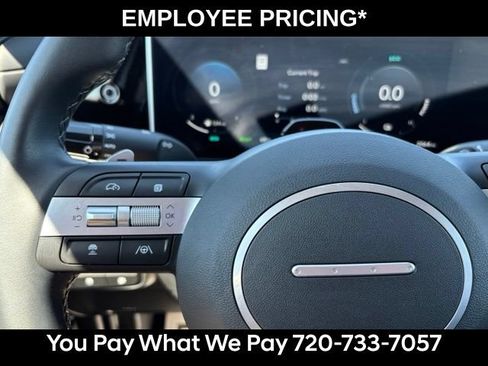 Used 2025 Hyundai Tucson Limited AWD/4WD image 26
