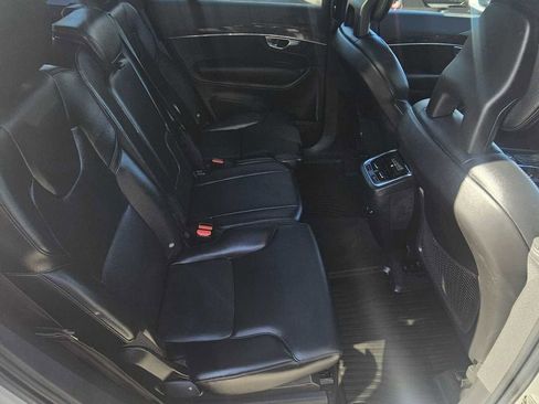 Used 2018 Volvo XC90 T5 Momentum w/ Convenience Package FWD image 31