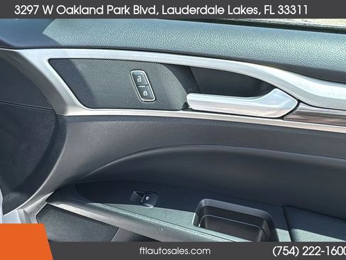 Used 2018 Ford Fusion SE w/ Equipment Group 602A FWD image 37