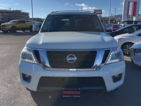 Used 2020 Nissan Armada Platinum w/ Interior Lighting Package image 8
