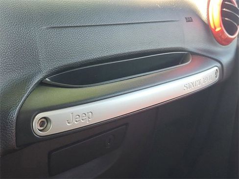 Used 2017 Jeep Wrangler Unlimited Sahara w/ Max Tow Package image 25