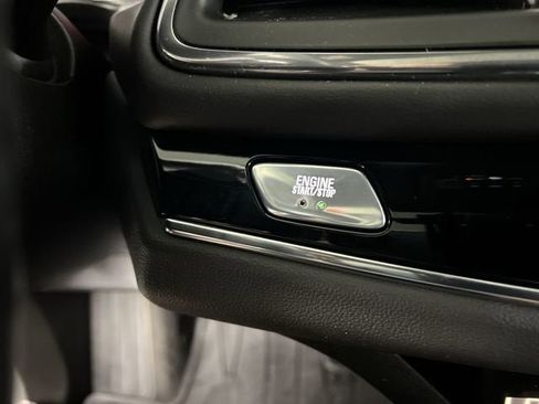 Certified 2024 Buick Enclave Avenir w/ Avenir Technology Package image 17