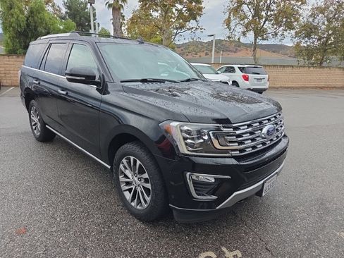 Used 2018 Ford Expedition Limited w/ Equipment Group 301A AWD/4WD image 7