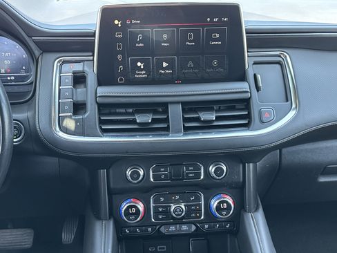 Used 2023 GMC Yukon XL AT4 w/ AT4 Premium Package AWD/4WD image 18