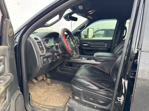 Used 2022 RAM 2500 Big Horn w/ Night Edition image 4
