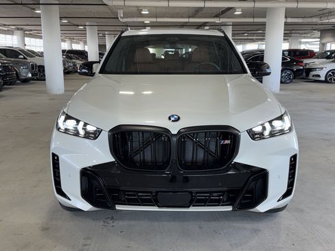New 2026 BMW X5 M60i image 2