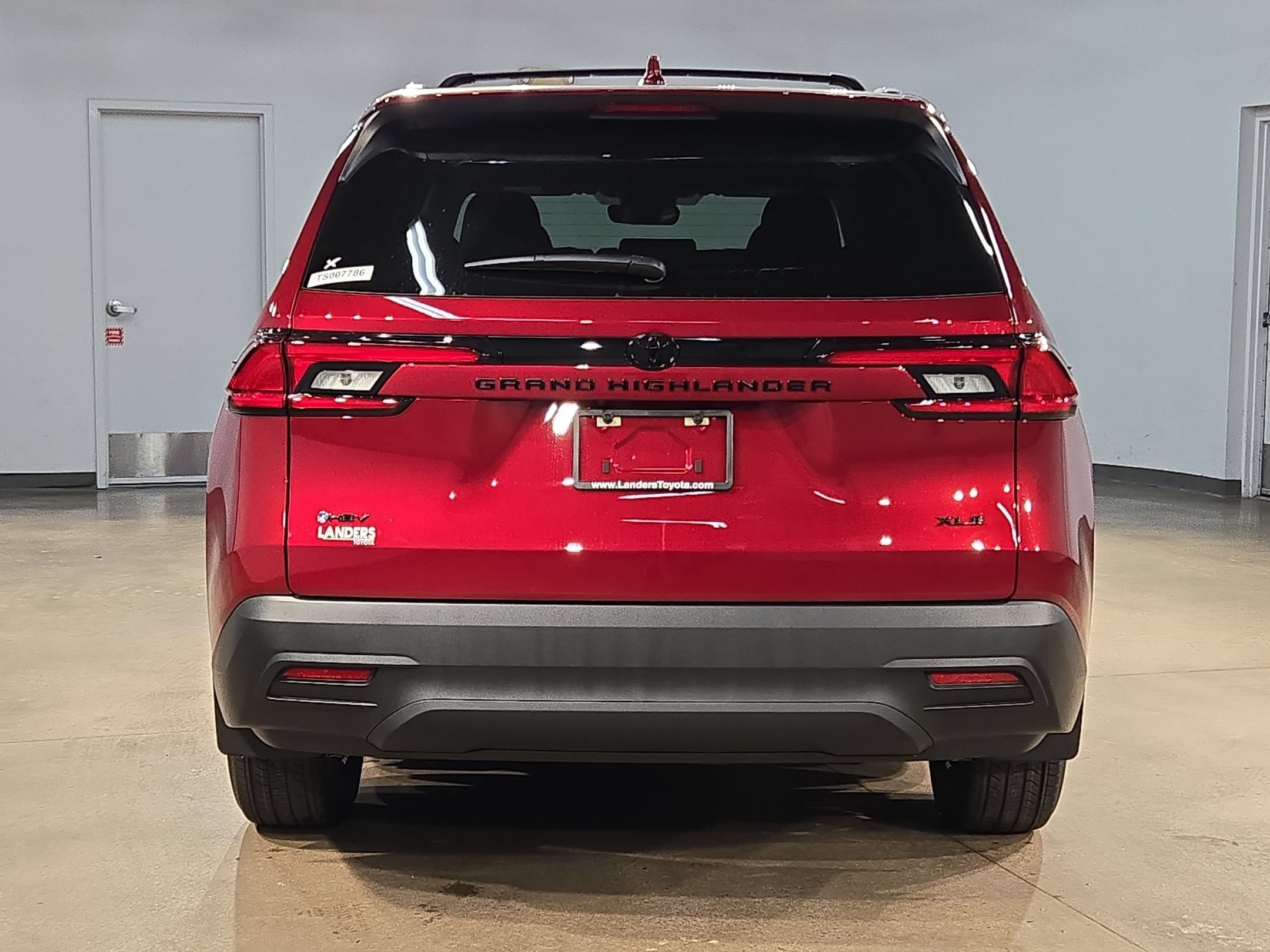 New 2026 Toyota Grand Highlander XLE FWD image 6