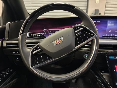 Certified 2025 Cadillac Escalade ESV Sport AWD/4WD image 11