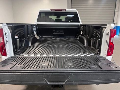 Used 2024 Chevrolet Silverado 2500 LT image 16