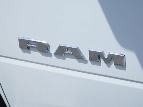 Used 2022 RAM 5500 Tradesman w/ Chrome Appearance Group AWD/4WD image 56