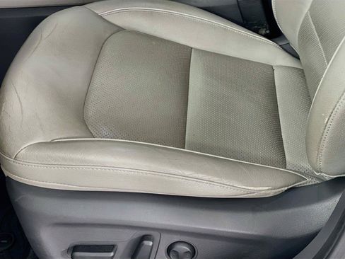 Used 2017 Hyundai Ioniq Limited FWD image 21