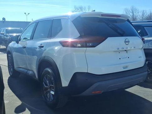 Used 2023 Nissan Rogue S AWD/4WD image 6