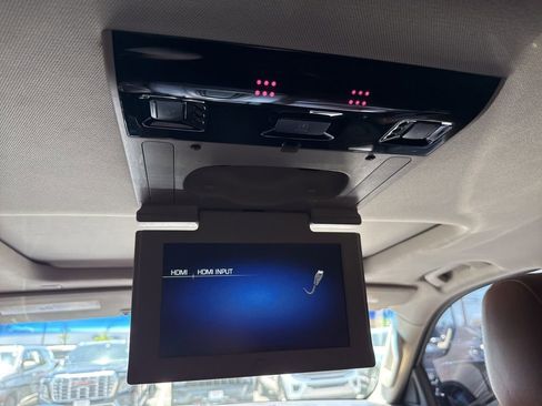 Used 2019 Cadillac Escalade Premium Luxury AWD/4WD image 59
