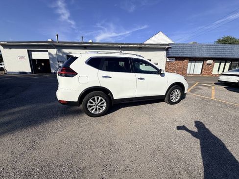 Used 2019 Nissan Rogue SV AWD/4WD image 26